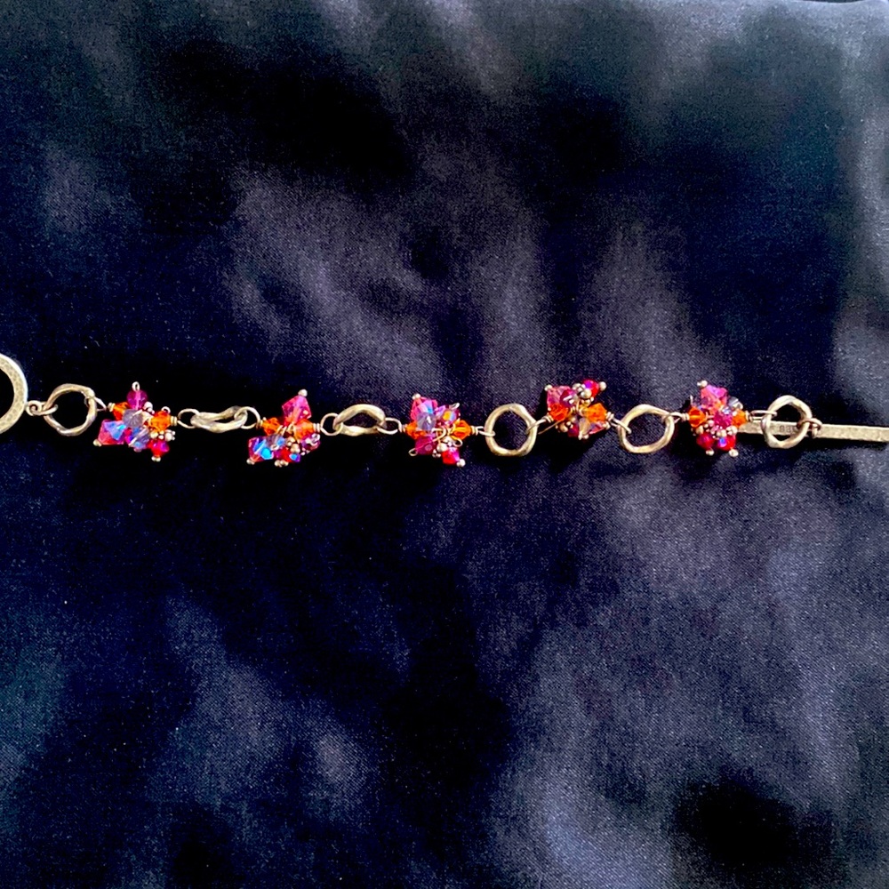 Toggle closer Swarovski crystal bracelet